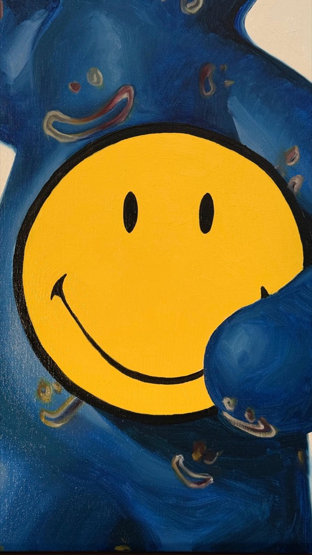 Smiley® & Blue Laugh view 3