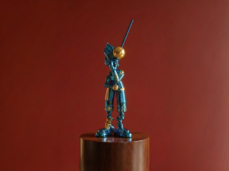Candy Lady Chrome Blue — коллекционный арт-объект, планета Wantland, Yoomoota